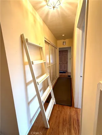a picture of a hallway