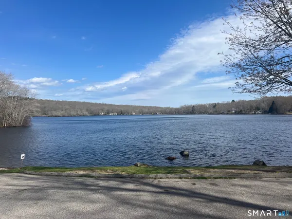 $4,000 | 389 C Wyassup Road, North Stonington, CT 06359