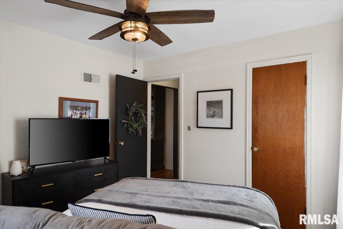 1824 South Walnut Street Springfield, IL 62704 - Photo 26 of 42