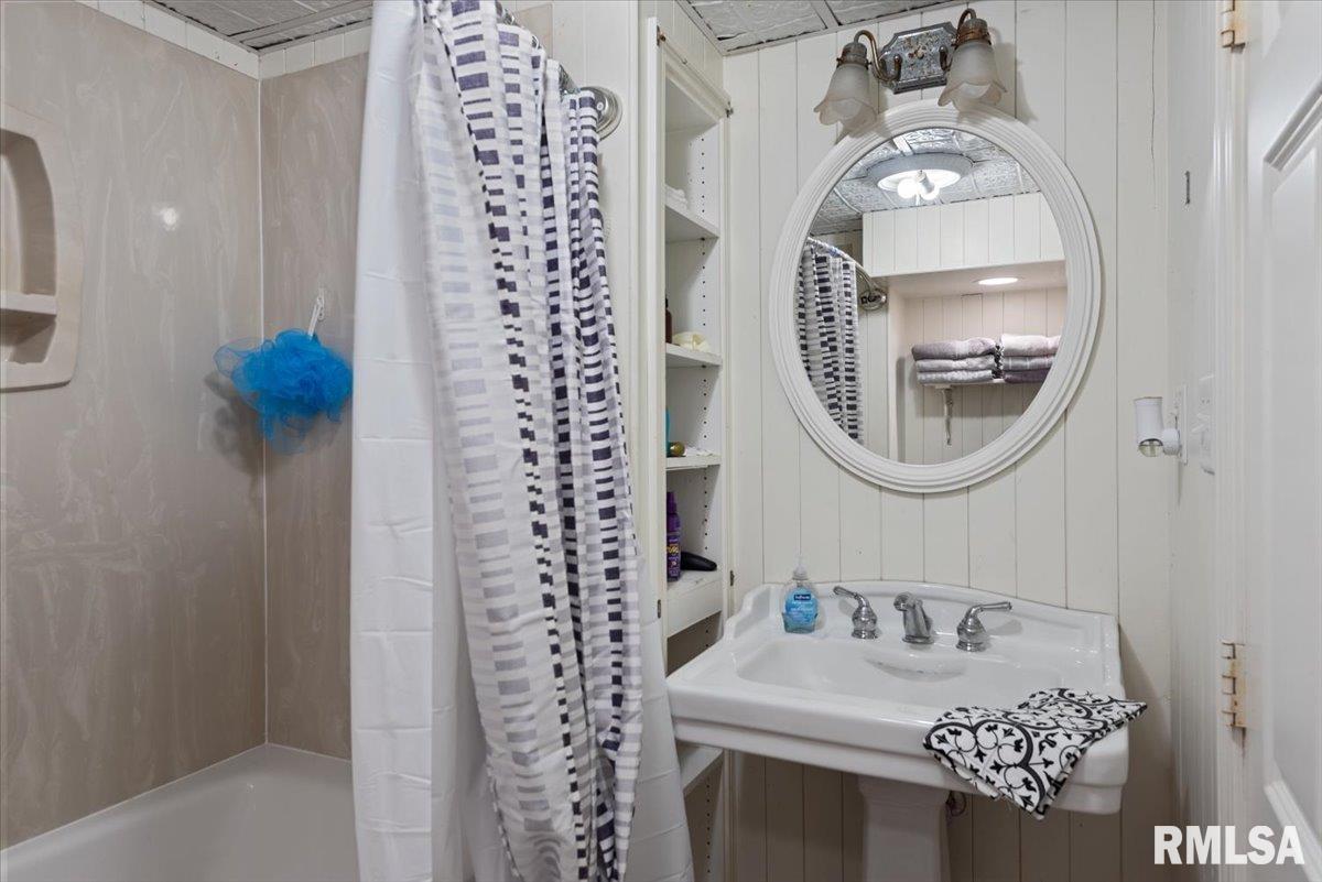 1824 South Walnut Street Springfield, IL 62704 - Photo 34 of 42