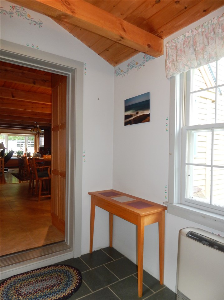 265 Bliss Road Hartford, VT 05001 - Photo 4 of 38 Gallery Image 4