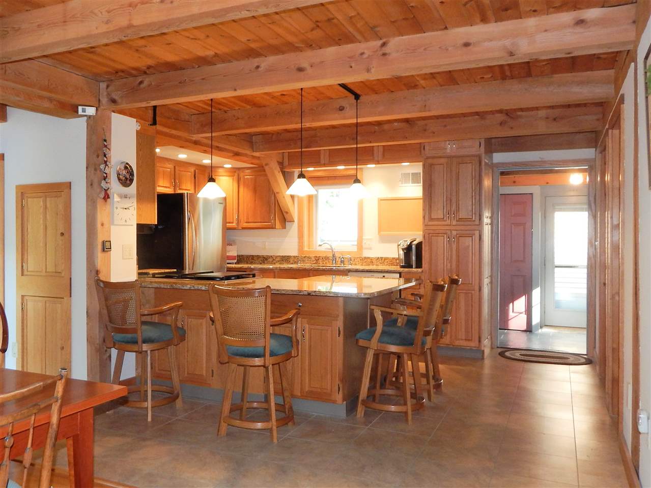 265 Bliss Road Hartford, VT 05001 - Photo 8 of 38 Gallery Image 8