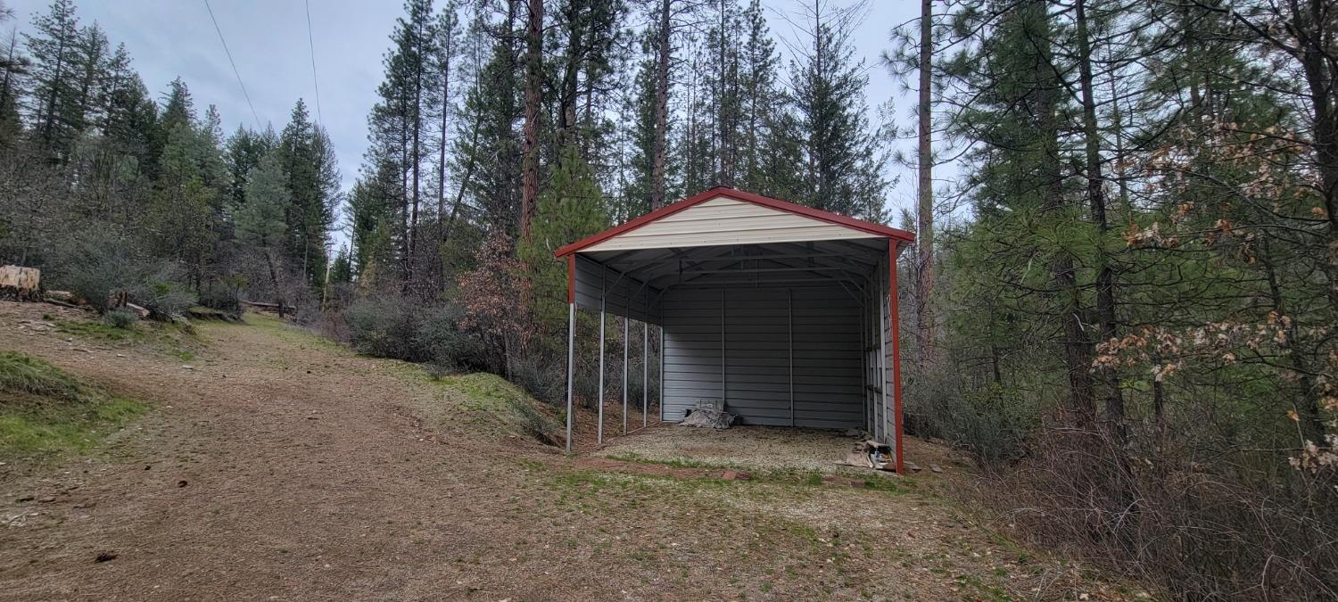 2450 White Rock Road Platina, CA 96076 - Photo 9 of 25 a pathway of a house