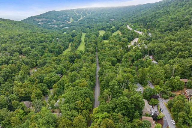 $737,300 | 258 Turkey Drive, McGaheysville, VA 22840