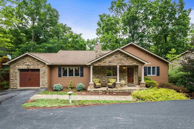 $737,300 | 258 Turkey Drive, McGaheysville, VA 22840