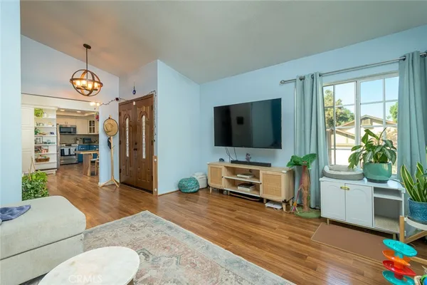 $629,000 | 14063 Fenton Lane, Sylmar, CA 91342