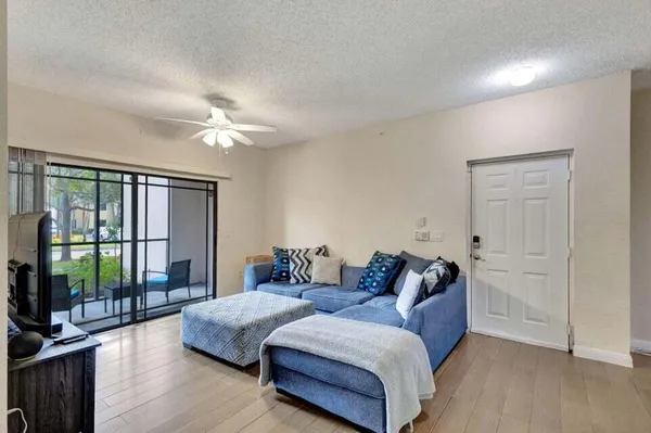 $2,350 | 2728 Anzio Court, Unit 105, Palm Beach Gardens, FL 33410