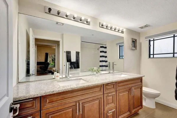 $2,350 | 2728 Anzio Court, Unit 105, Palm Beach Gardens, FL 33410