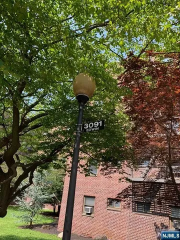 $1,650 | 3091 Edwin Avenue, Unit 5D, Fort Lee, NJ 07024