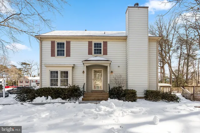 $590,000 | 7433 Spring Tree Drive, Springfield, VA 22153