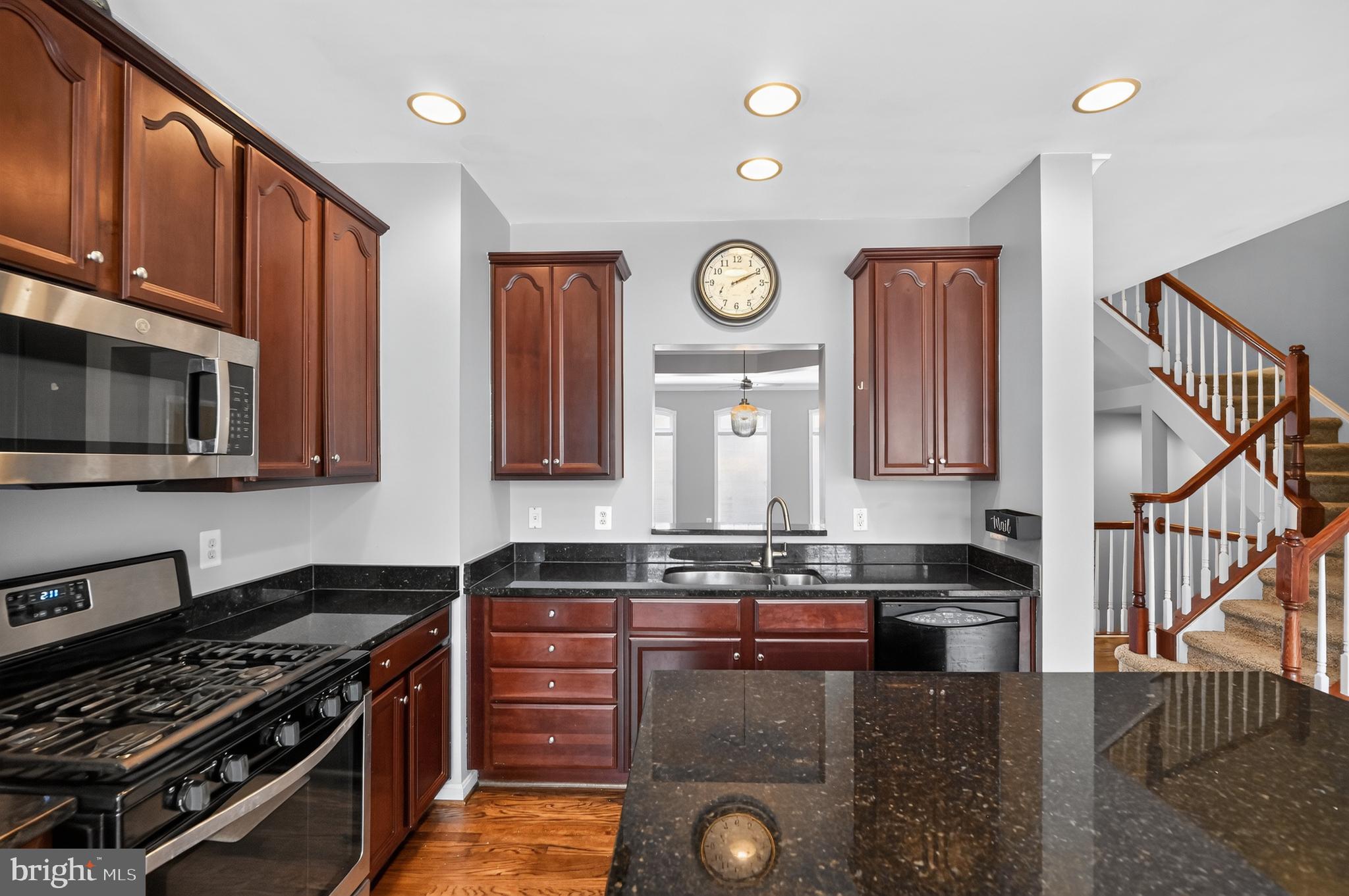 9179 Furey Road Lorton, VA 22079 - Photo 9 of 29