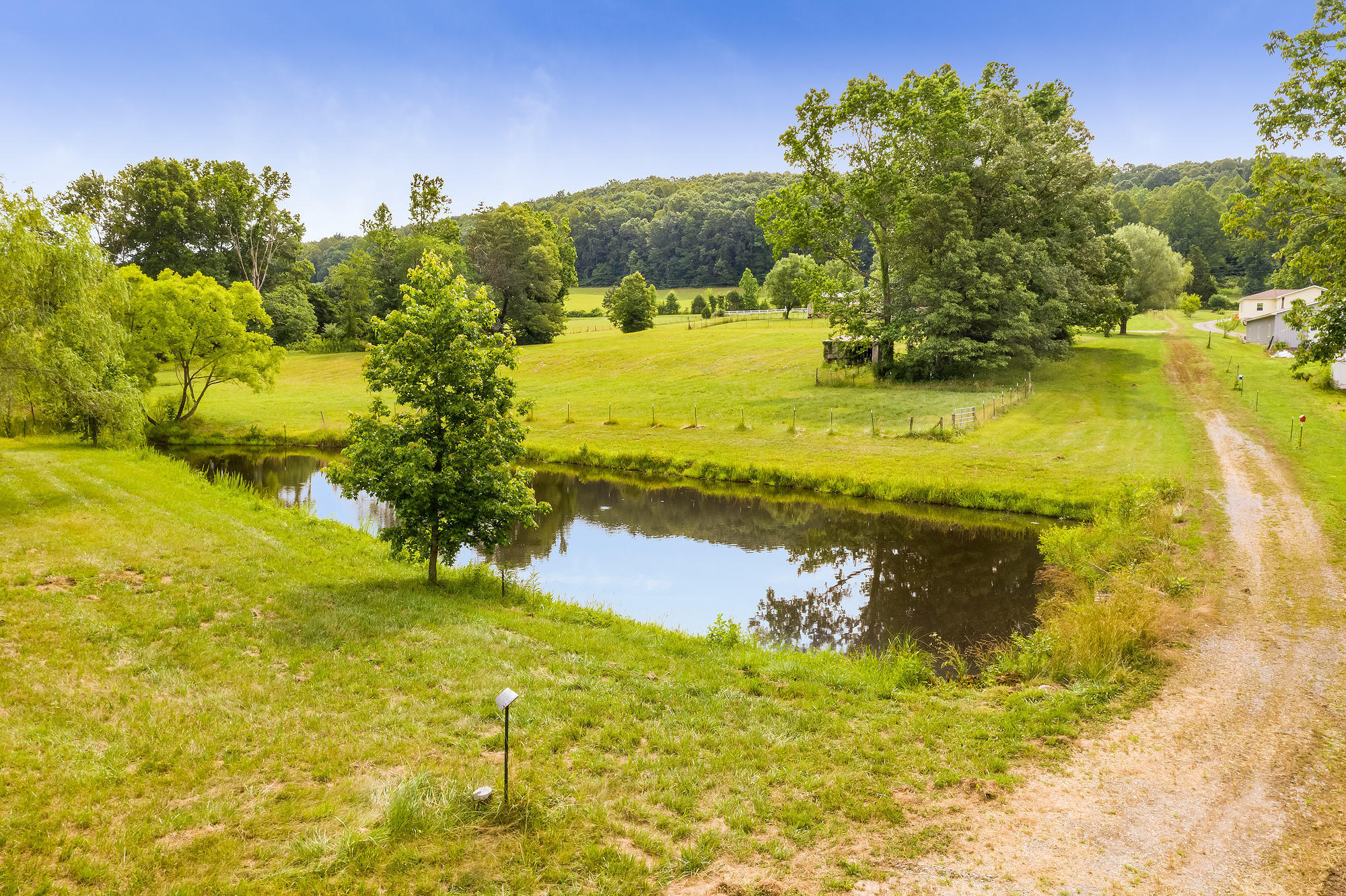 10409 North Nopone Valley Road Decatur, TN 37322 - Photo 10 of 29 10409 S Nopone Valley Road