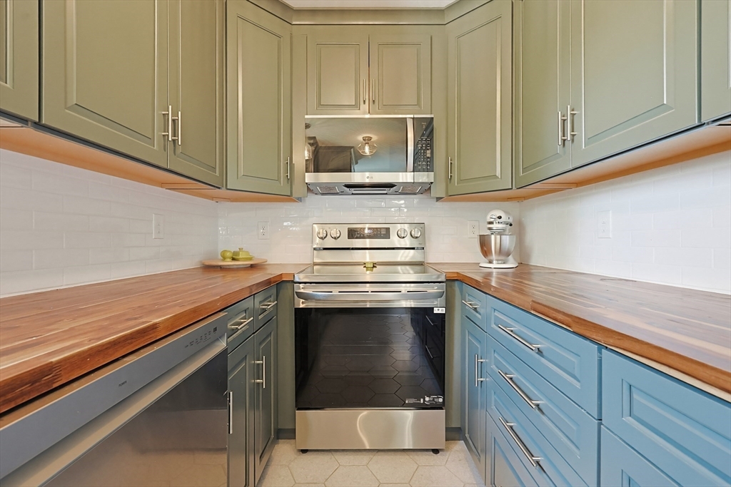 30 Linwood Street Webster, MA 01570 - Photo 29 of 40
