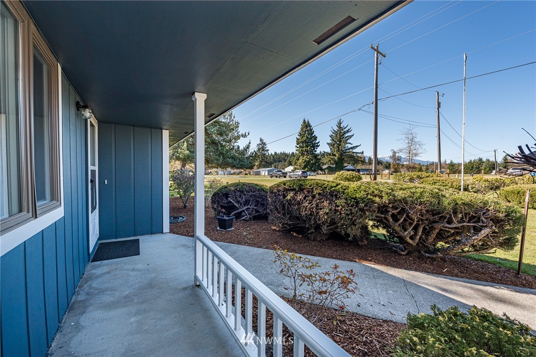 381 Vautier Road Sequim, WA 98382 - Photo 4 of 39