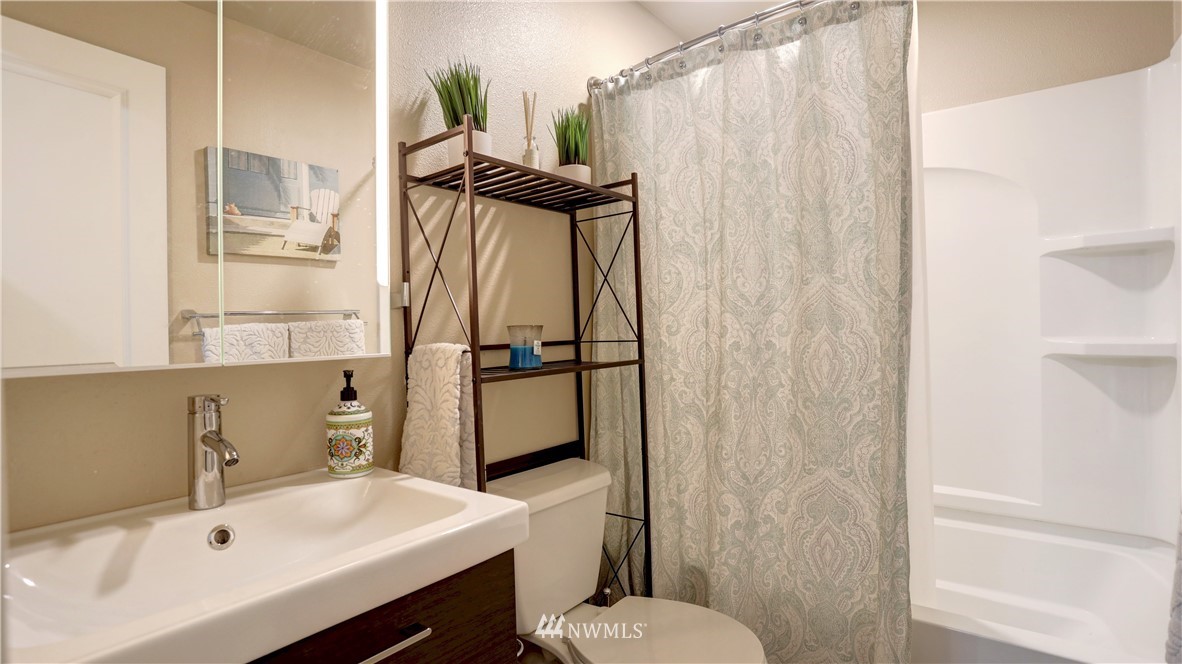 15030 Southeast 143rd Place Renton, WA 98059 - Photo 22 of 32 Gallery Image 22