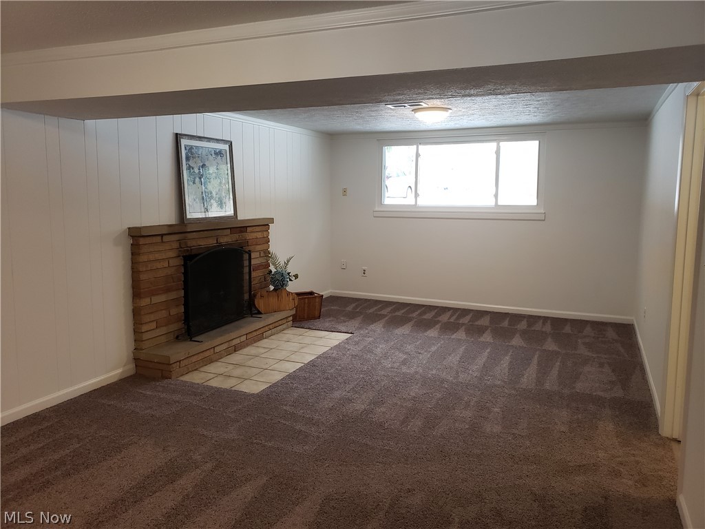 11415 Ferry Road Chesterland, OH 44026 - Photo 7 of 31 Alternate view of the family room