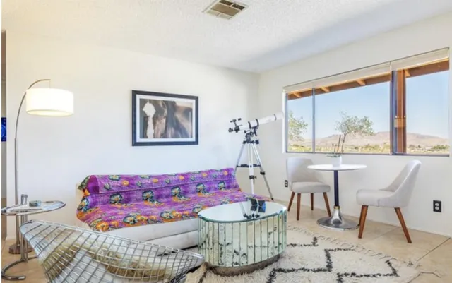 $3,000 | 7662 Quail Springs Road, Joshua Tree, CA 92252