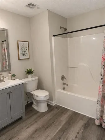 $2,100 | 301 St Charles Avenue, Dallas, GA 30157