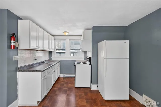 $159,900 | 221 Lebanon Avenue, Belleville, IL 62220