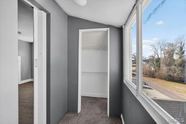 $159,900 | 221 Lebanon Avenue, Belleville, IL 62220