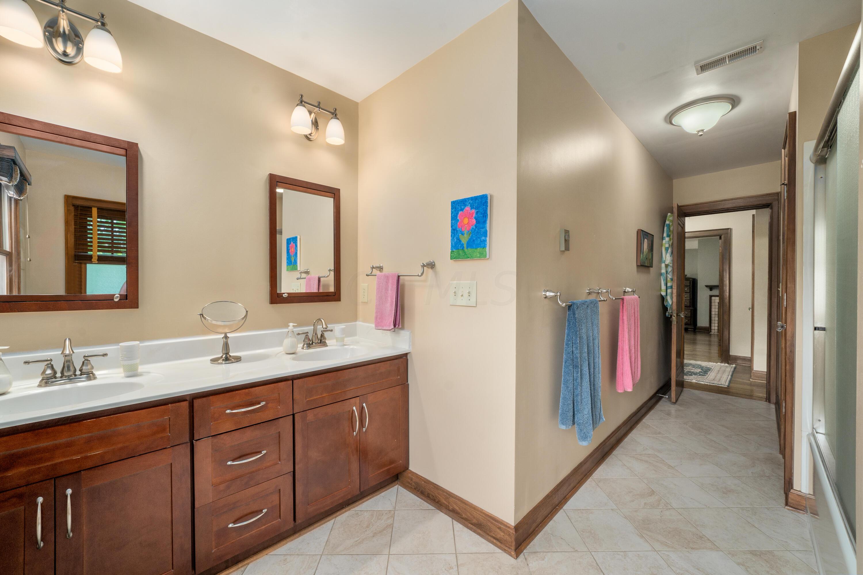 89 North Cassingham Road Bexley, OH 43209 - Photo 41 of 68 DSC01547