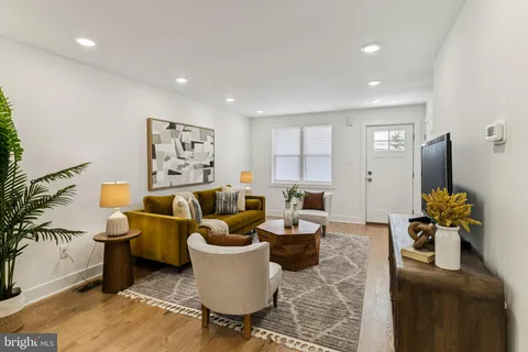 $575,000 | 732 Harry Street, Conshohocken, PA 19428