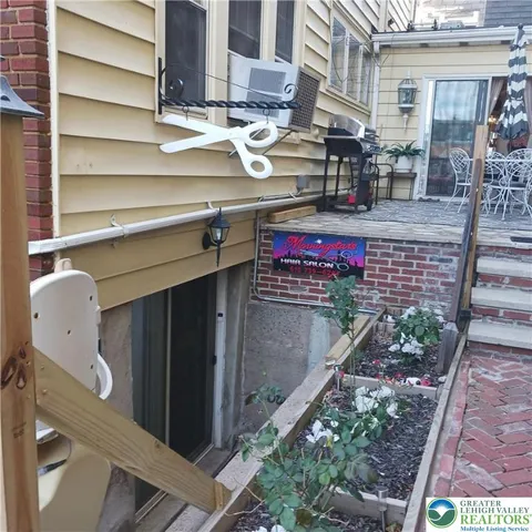 $200,000 | 6 East Avenue, Mount Carmel, PA 17851