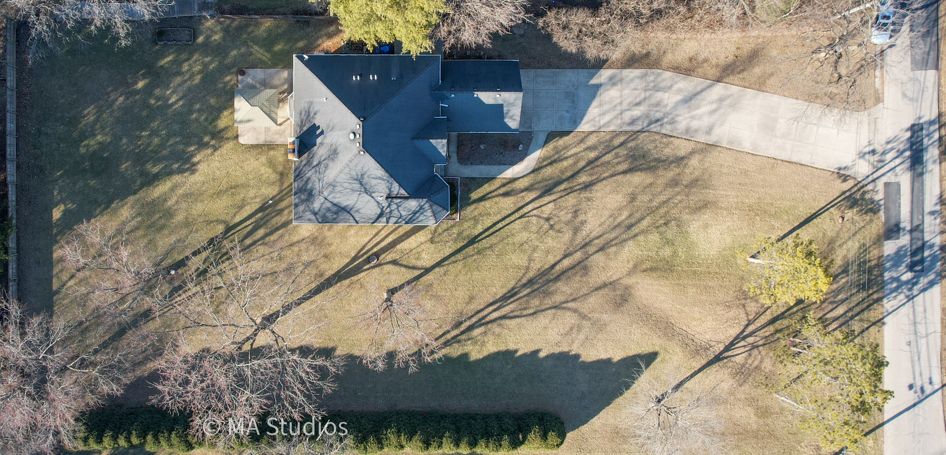 9030 Elm Avenue Burr Ridge, IL 60527 - Photo 64 of 72 a view of a yard