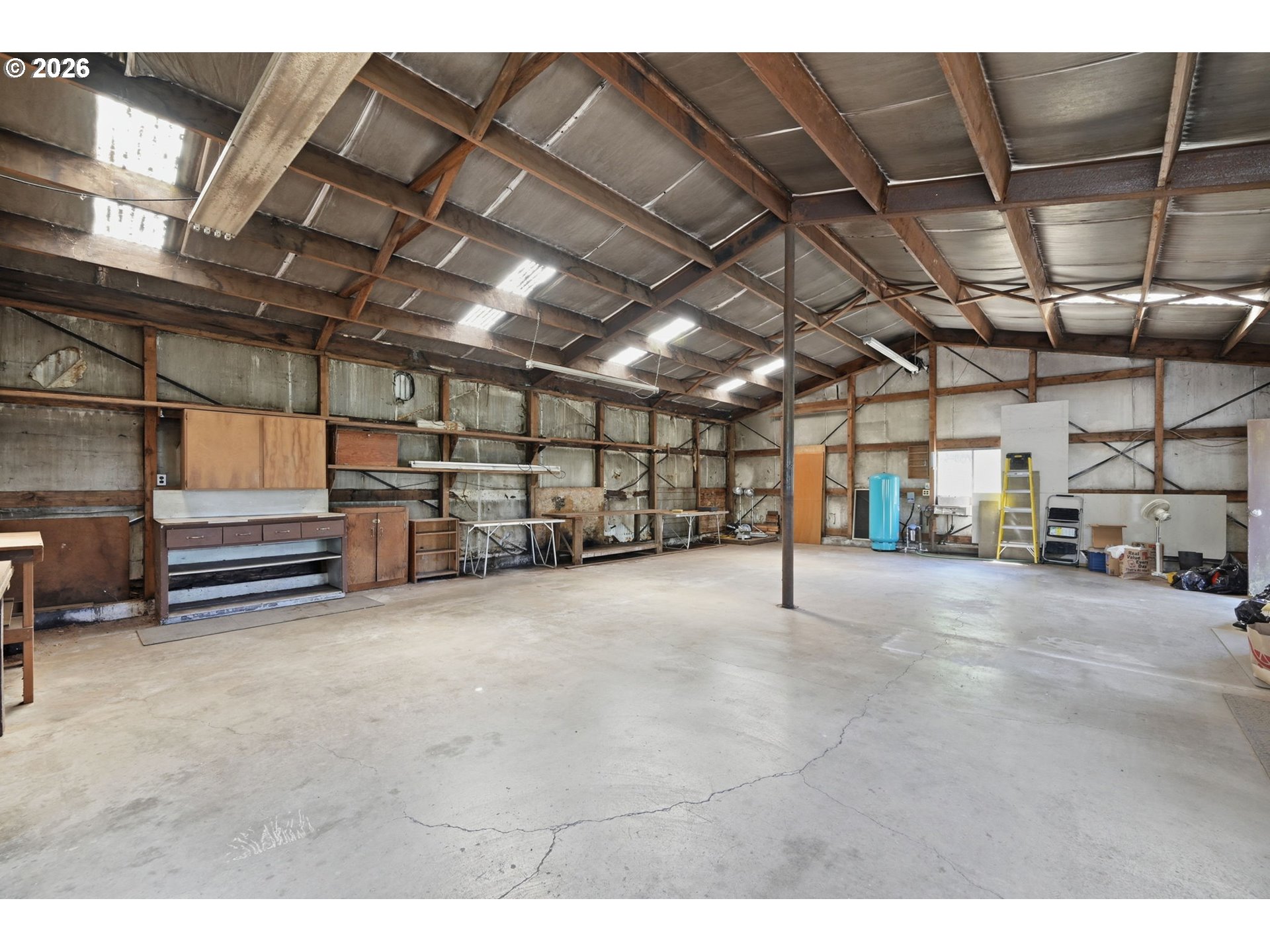 36926 Edgehill Road Springfield, OR 97478 - Photo 31 of 45 Gallery Image 31