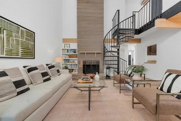 $310,000 | 9838 Amberton Parkway, Dallas, TX 75243