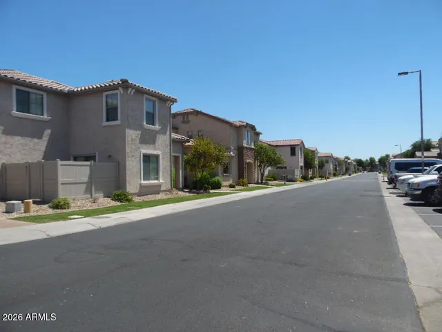 $1,895 | 8472 West Lewis Avenue, Phoenix, AZ 85037