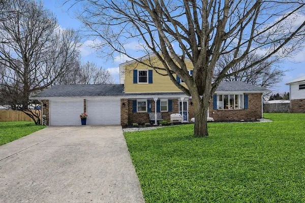 $369,000 | 6033 Clearbrook Drive, Stevensville, MI 49127