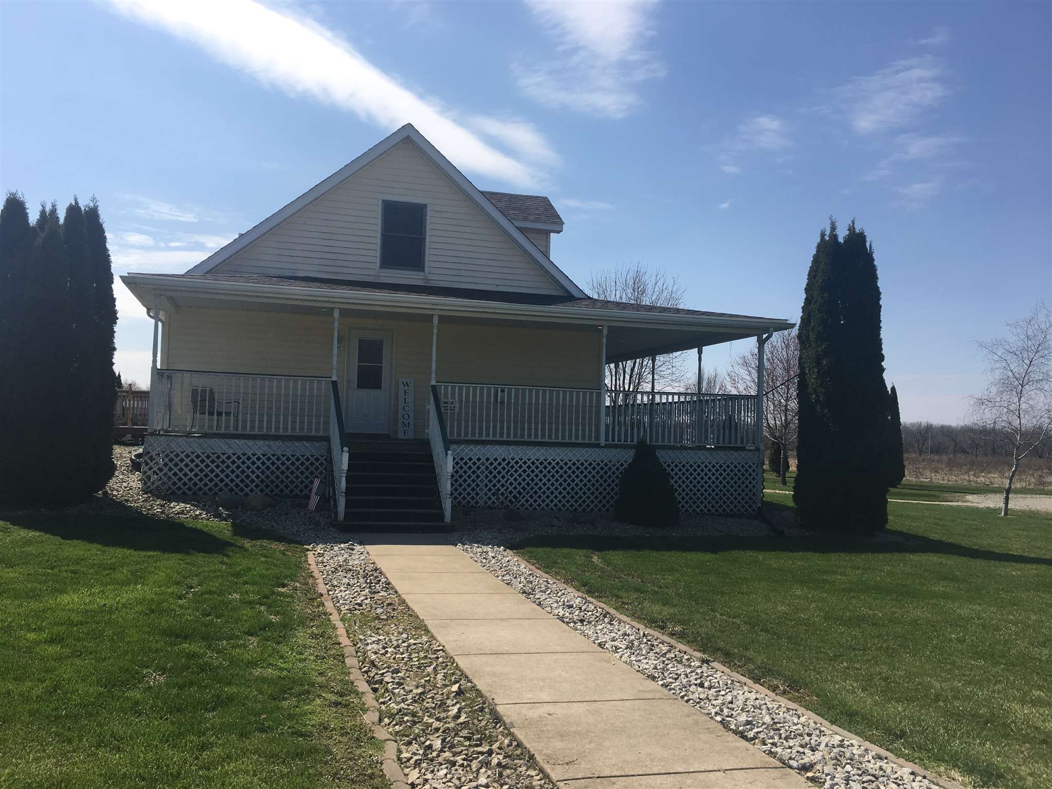 220 North Queen Road Walkerton, IN 46574 - Photo 3 of 36
