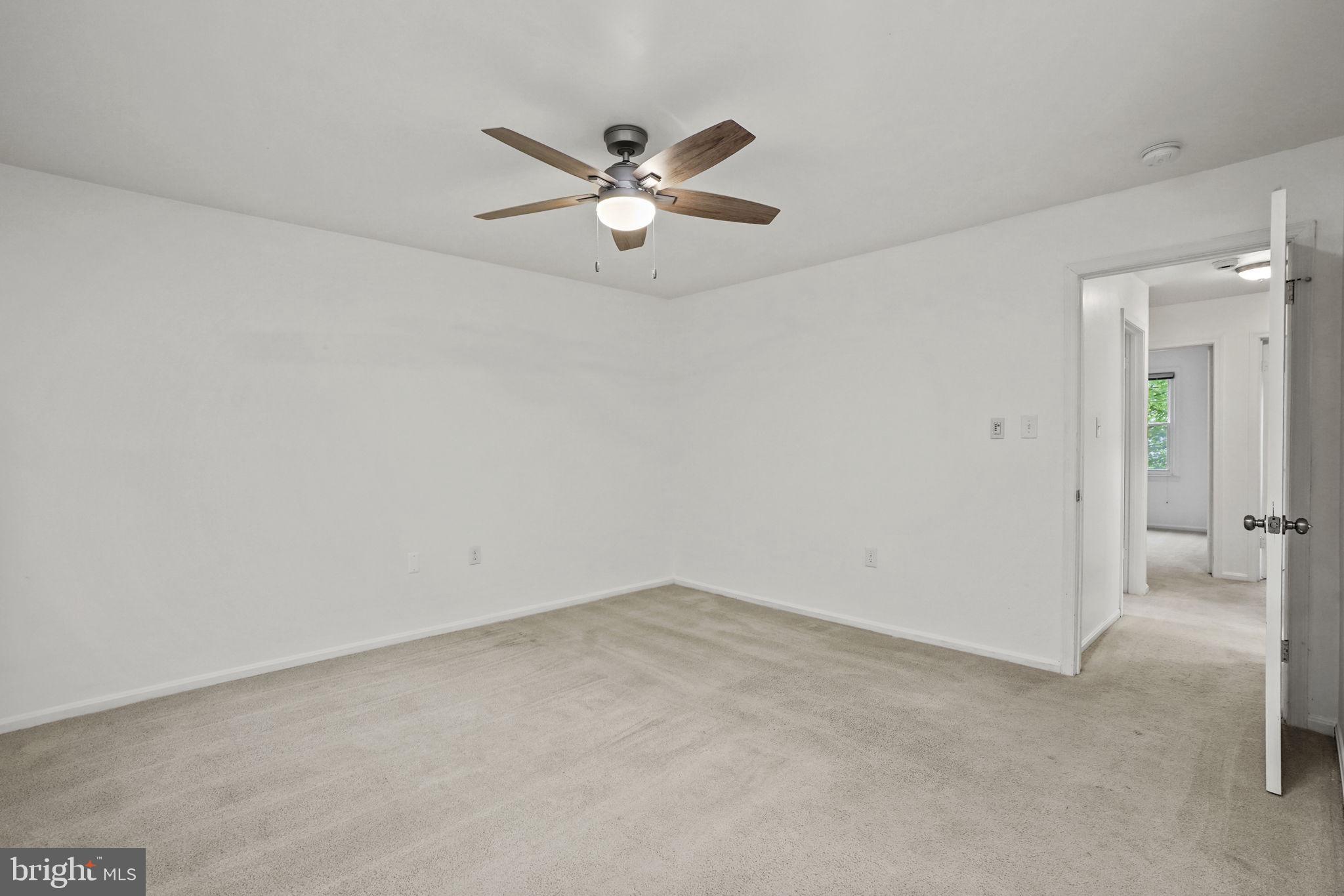 9086 Brook Ford Road Burke, VA 22015 - Photo 26 of 40 Gallery Image 26
