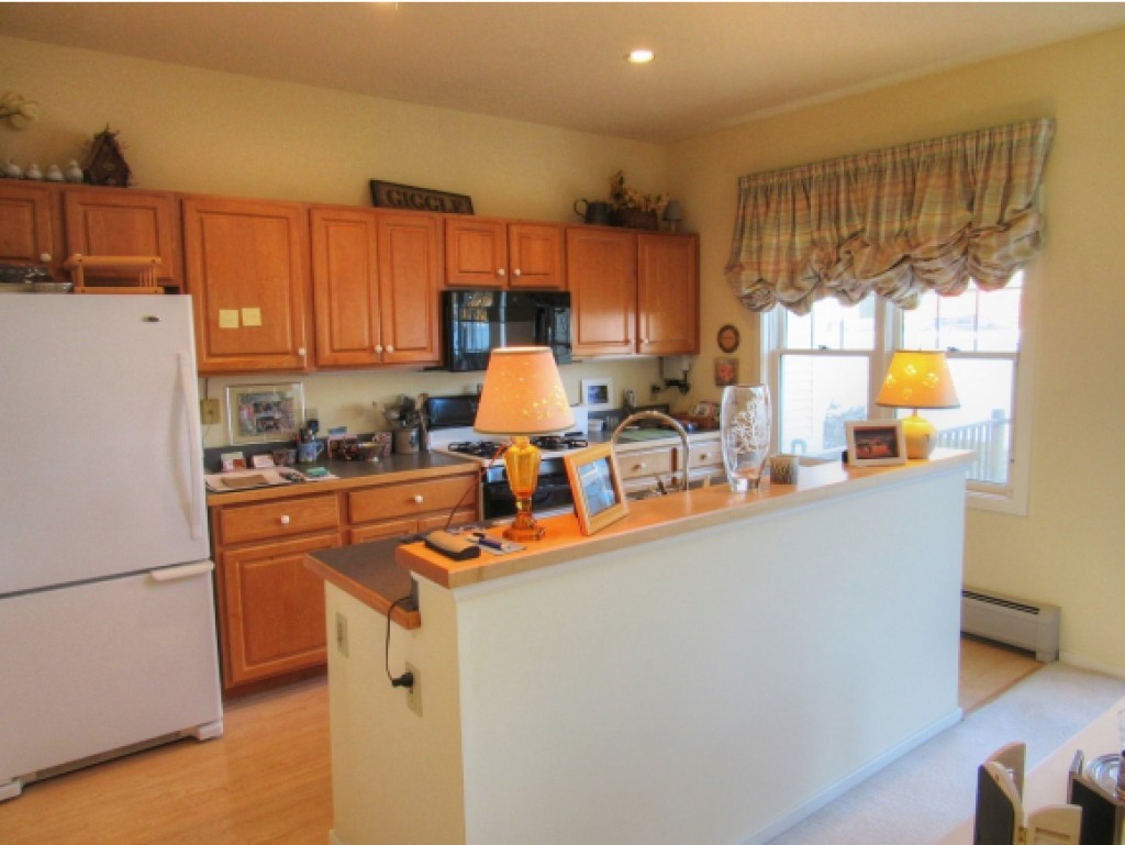 3 Eastman Farm Road, Unit 3 Burlington, VT 05408 - Photo 5 of 29 Gallery Image 5