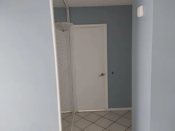 $1,800 | 4166 Inverrary Drive, Unit 409, Lauderhill, FL 33319