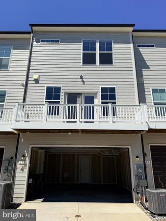 $2,950 | 315 Willis Street, Fredericksburg, VA 22401