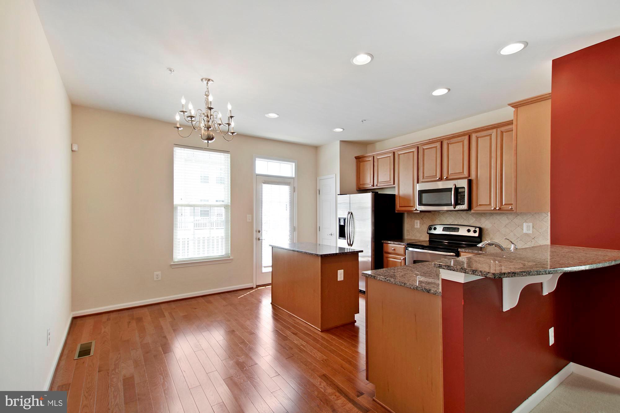 7232 Abbey Road Elkridge, MD 21075 - Photo 8 of 33 Dining Area