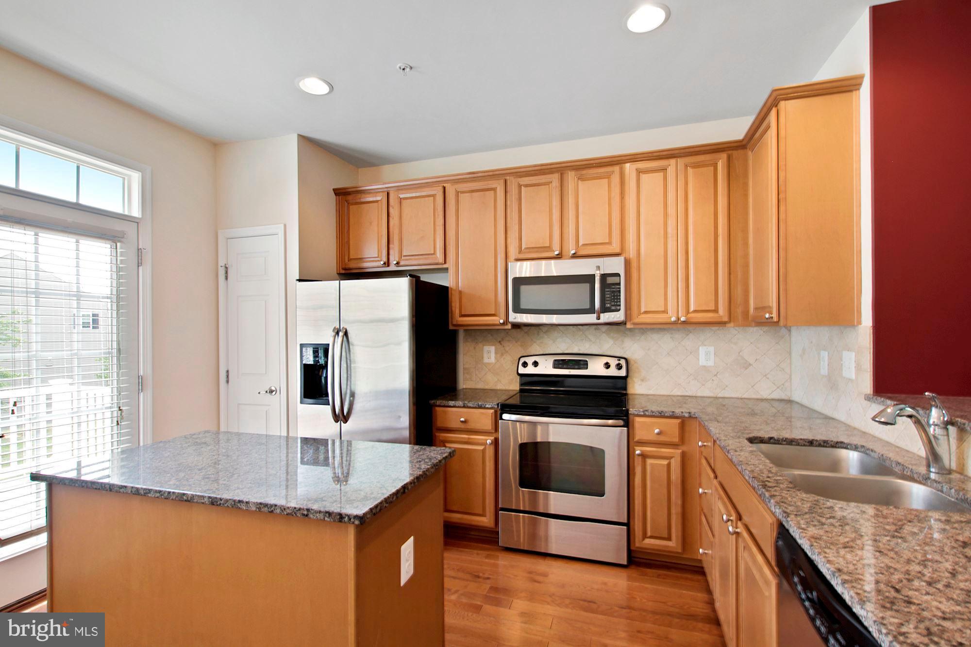 7232 Abbey Road Elkridge, MD 21075 - Photo 9 of 33 Kitchen