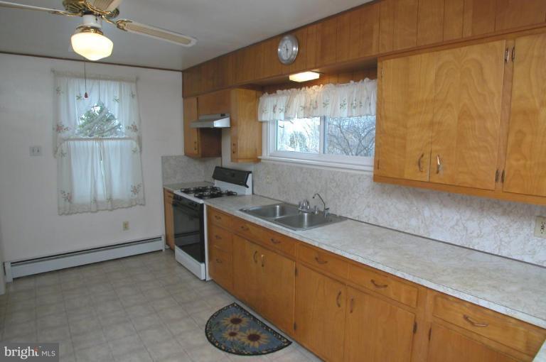 1836 Marshall Road Dundalk, MD 21222 - Photo 9 of 27 Kitchen #2