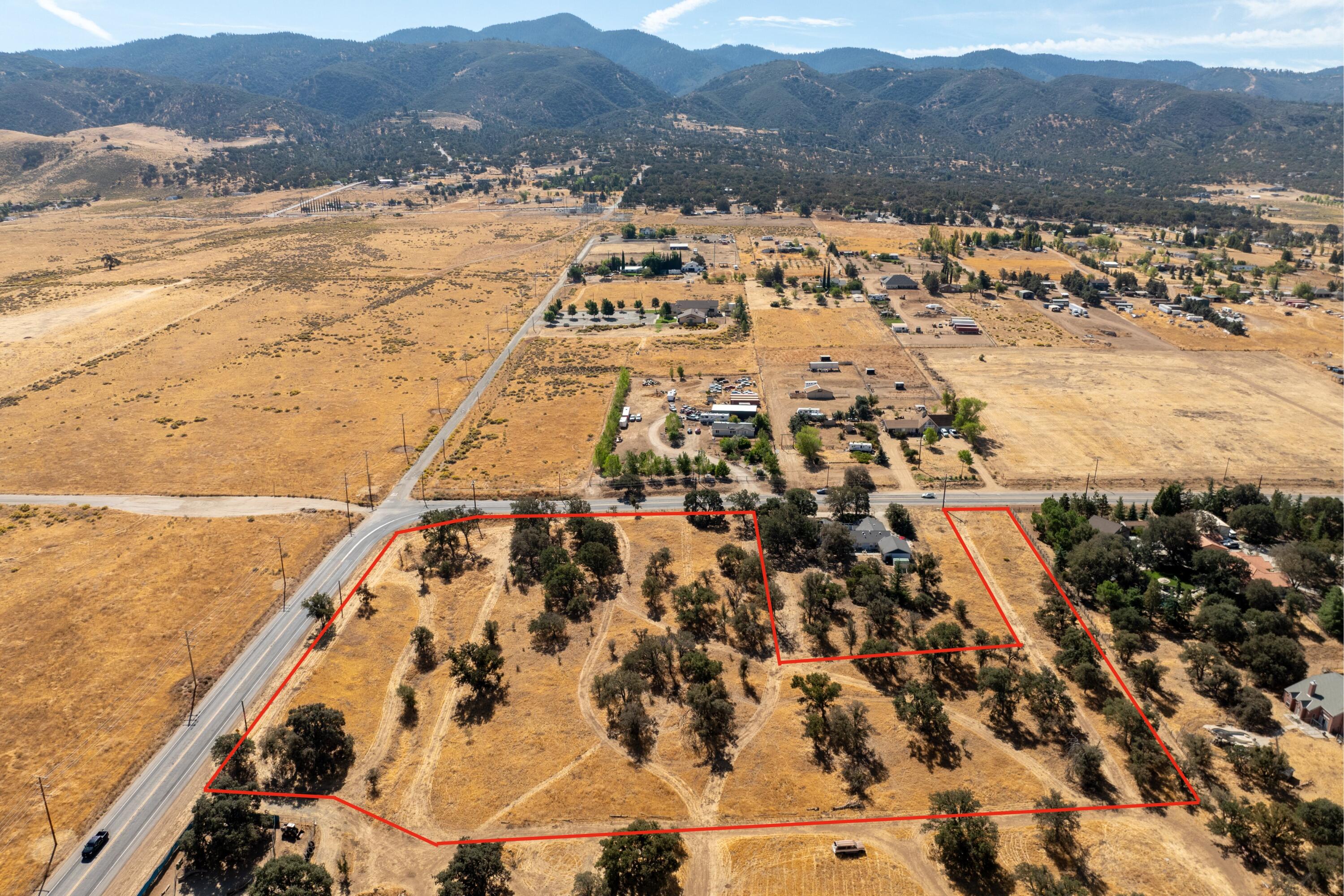 Vl 377-170-39 Tehachapi Ca Tehachapi, CA 93561 - Photo 2 of 6