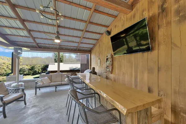 $444,000 | 5732 Pleasant Ridge Road, Rising Sun, IN 47040