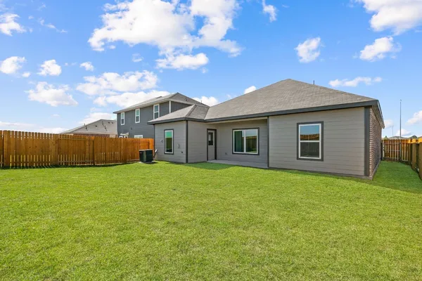 $310,900 | 421 Sunny Highlands Drive, Katy, TX 77493