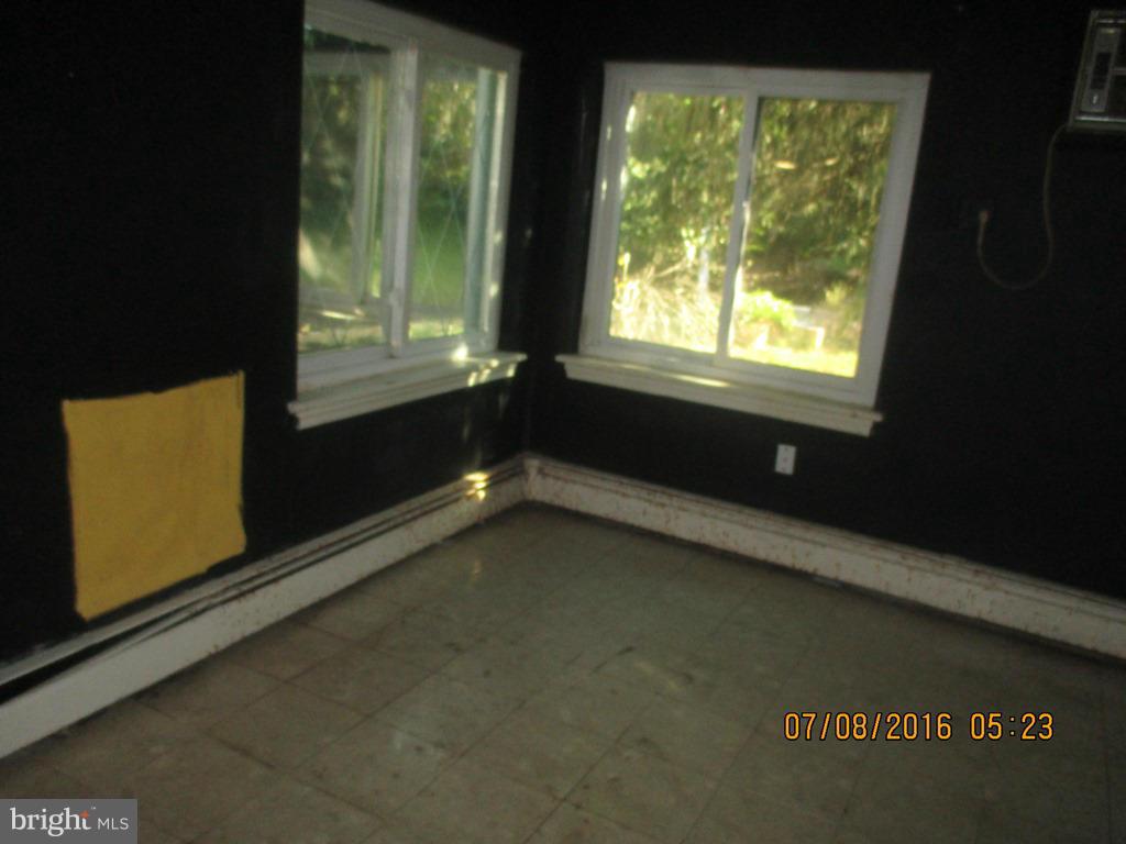 4809 Newman Road Temple Hills, MD 20748 - Photo 11 of 16 Interior (General)