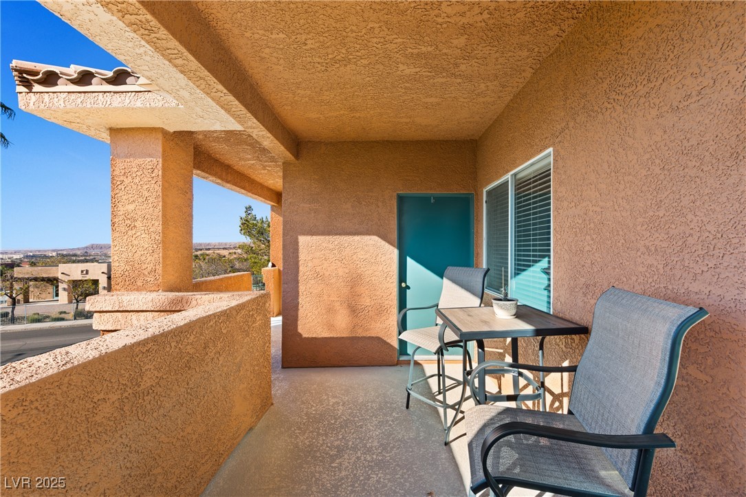 518 Turtleback Road, Unit C Mesquite, NV 89027 - Photo 9 of 73 Covered Patio