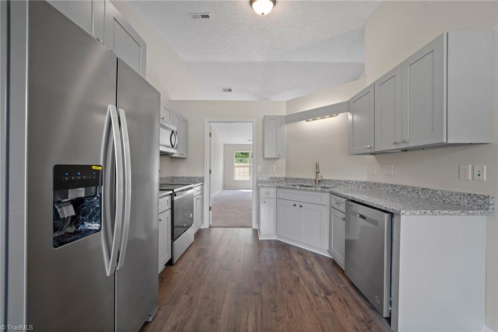 2936 WaterStone Loop High Point, NC 27265 - Photo 8 of 25
