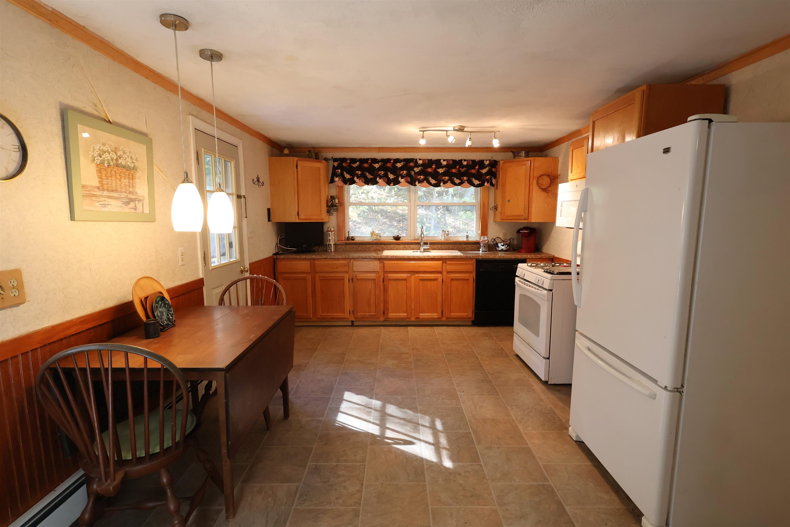 1001 Woodstock Road Hartford, VT 05001 - Photo 23 of 47