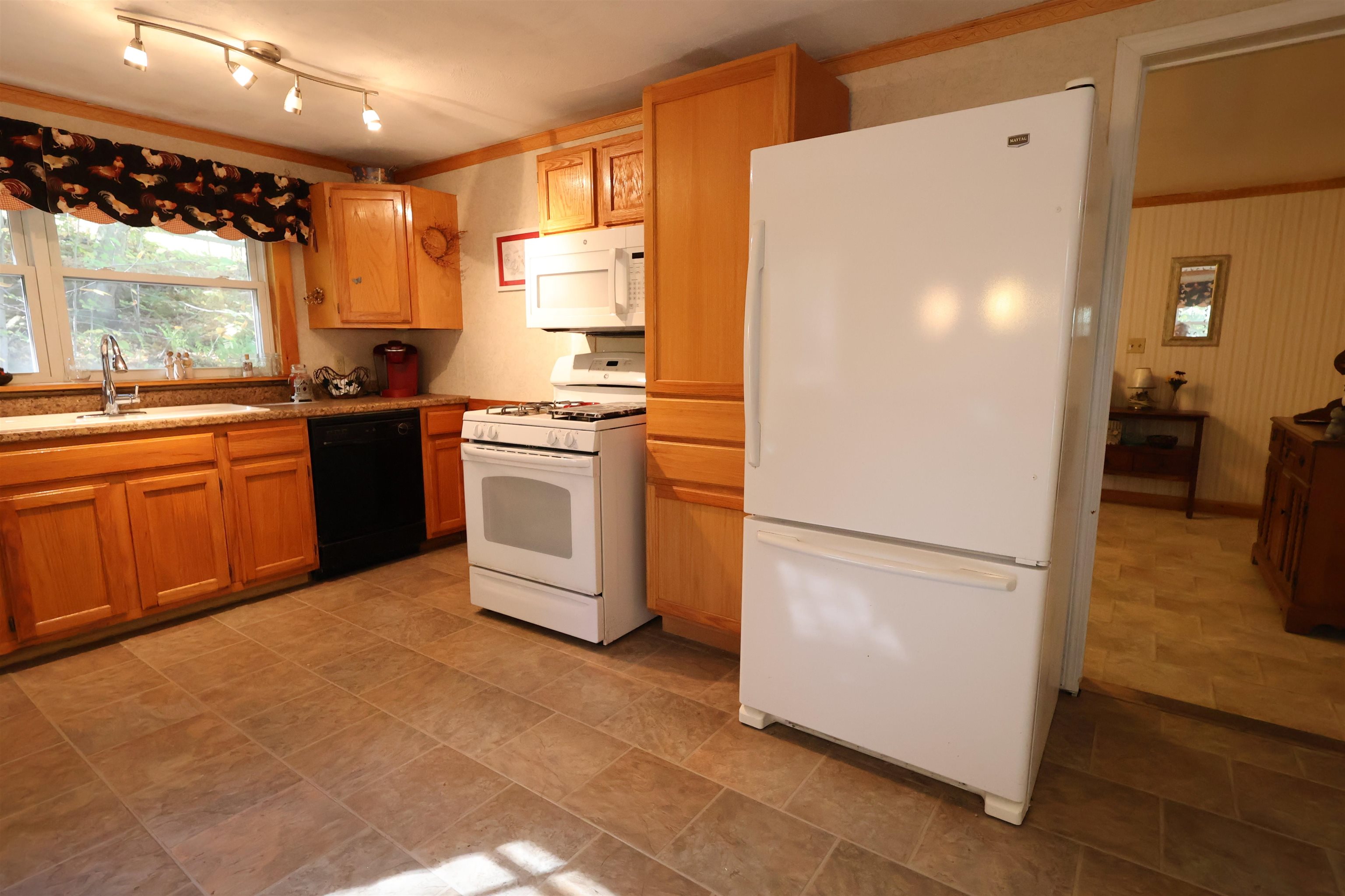 1001 Woodstock Road Hartford, VT 05001 - Photo 24 of 47