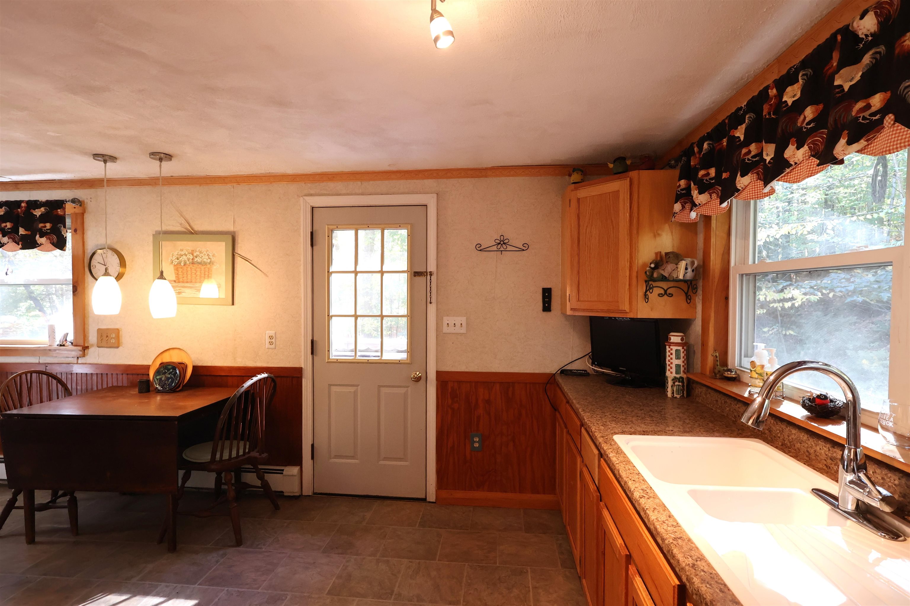 1001 Woodstock Road Hartford, VT 05001 - Photo 30 of 47