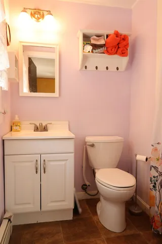 $379,900 | 1001 Woodstock Road, Hartford, VT 05001